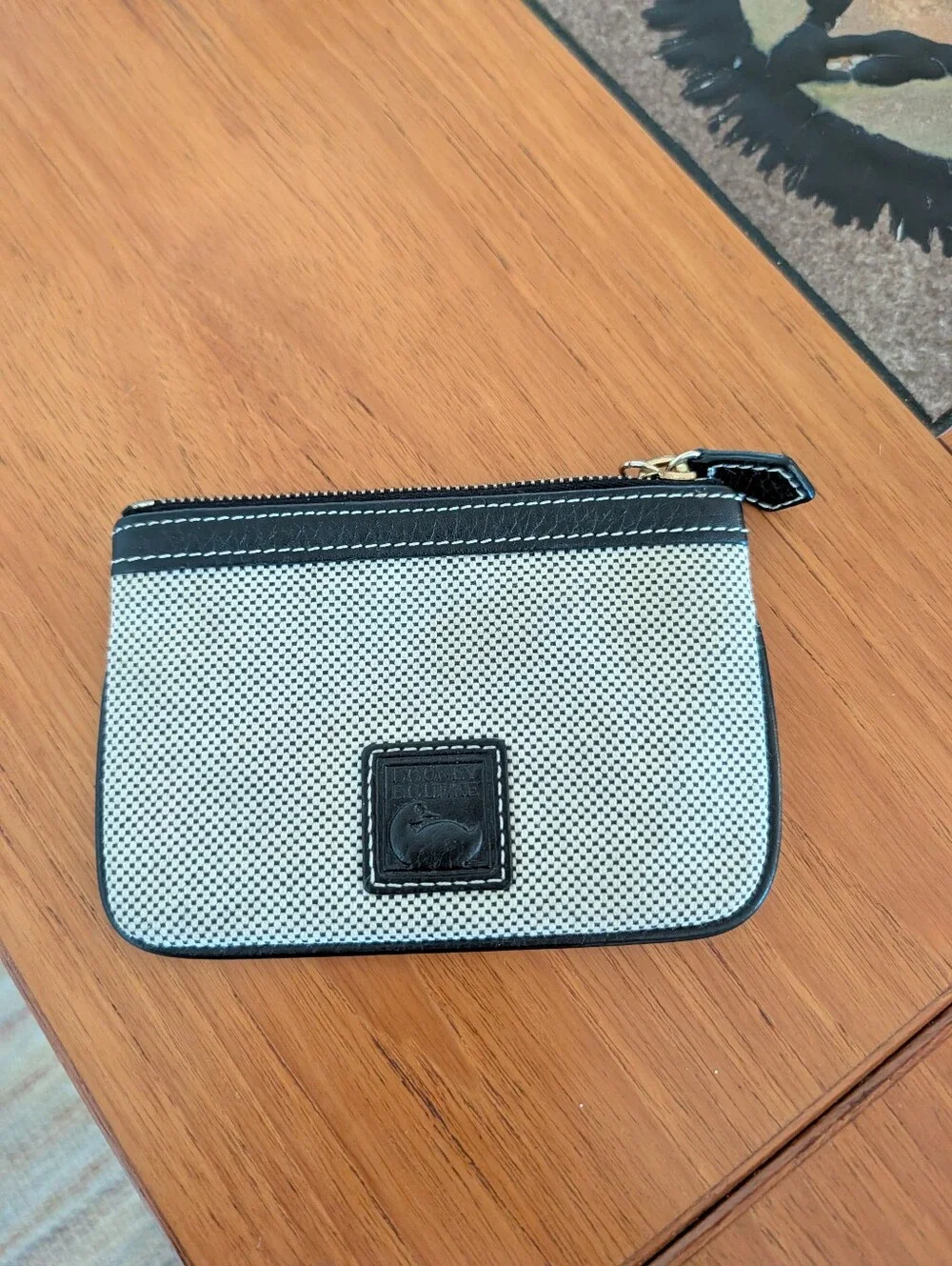 Vintage Y2K 2000s Dooney & Bourke DB Wristlet Wallet Black And White Vtg Goose